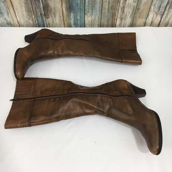 Born Handcrafted Side Zip Leather Heeled Boots - Picture 7 of 8